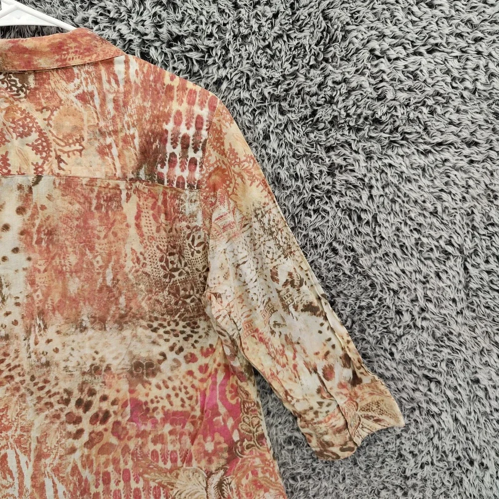 Chicos Women Maximalist Earthy Abstract Animal Button Down Shirt 2 Large Tan - Picture 12 of 16